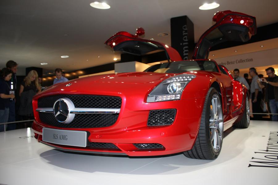  Mercedes-Benz SLS AMG 2010 года  (фото 100 из 526)